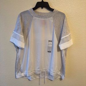 NWT Nike Binded Womens T-Shirt